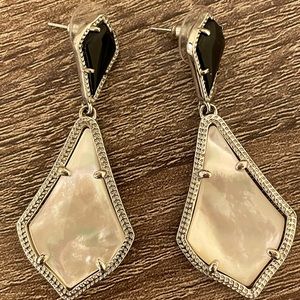 Kendra Scott Ivory Pearl Earrings